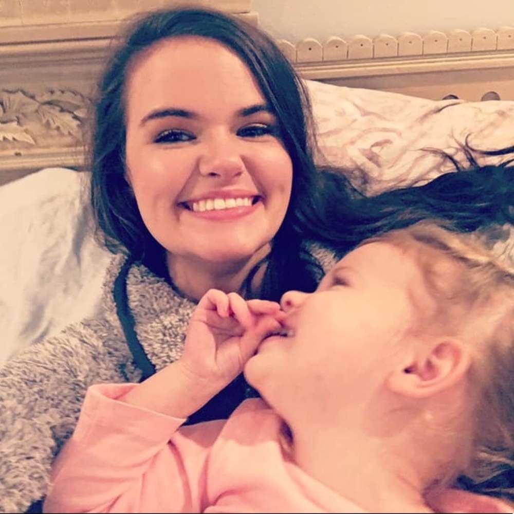 Meet your Posher, Laryn